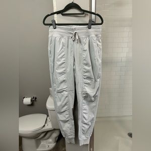 lululemon Women's Size 6 Lined Dance Studio Jogger